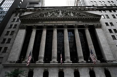 news image: crypto traders lost $1.49 billion to liquidations while hyperliquid rose 18%